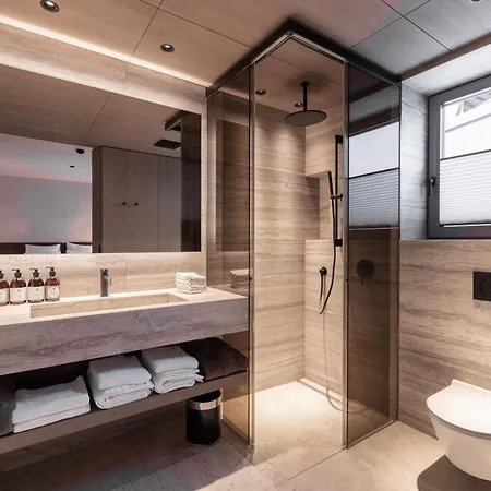 Domenigs Luxury Aparthotel Fiss