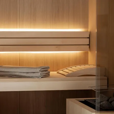 Ξενοδοχείο με διαμερίσματα Domenigs Luxury Fiss